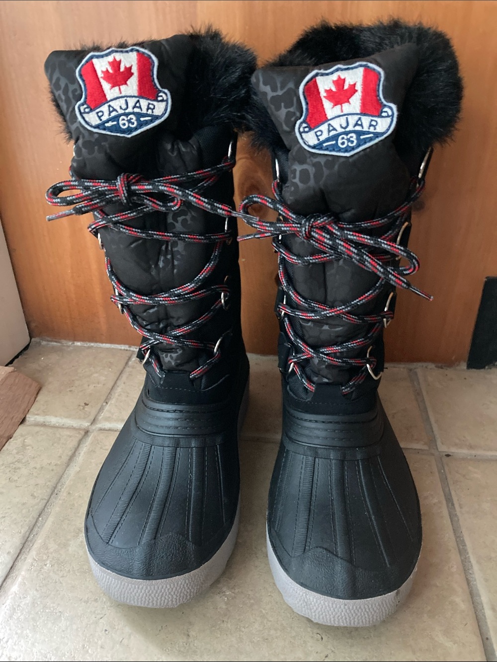 NWOT Pajar Black Winter Snow Boots with Red-Accented Laces